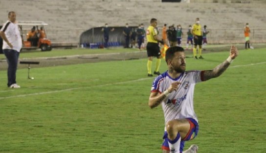 Em noite de Rossi, Bahia aplica 7 a 1 no Campinense e passa para a segunda fase da Copa do Brasil