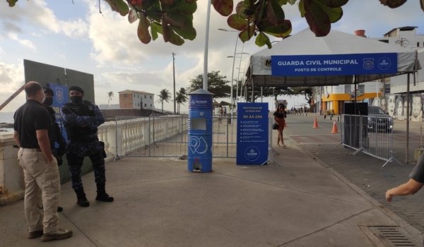 Novos portais de controle são instalados em praias do Jardim de Alah e Boca do Rio