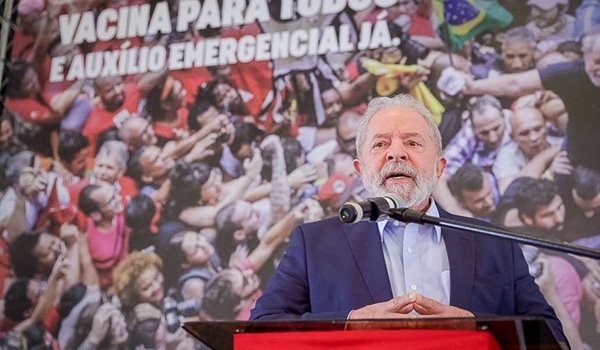 Lula articulou vinda de vacina e insumos de Rússia e China juntamente com ex-ministros da Saúde