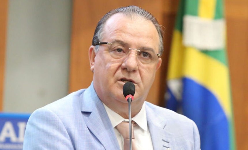 Morre em decorrência da Covid-19 deputado autor de lei contra obrigatoriedade da vacina