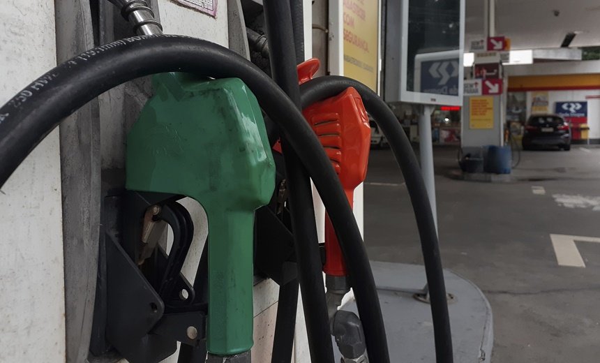 Litro da gasolina será vendido cerca de R$ 2,30 mais barato em Salvador nesta sexta