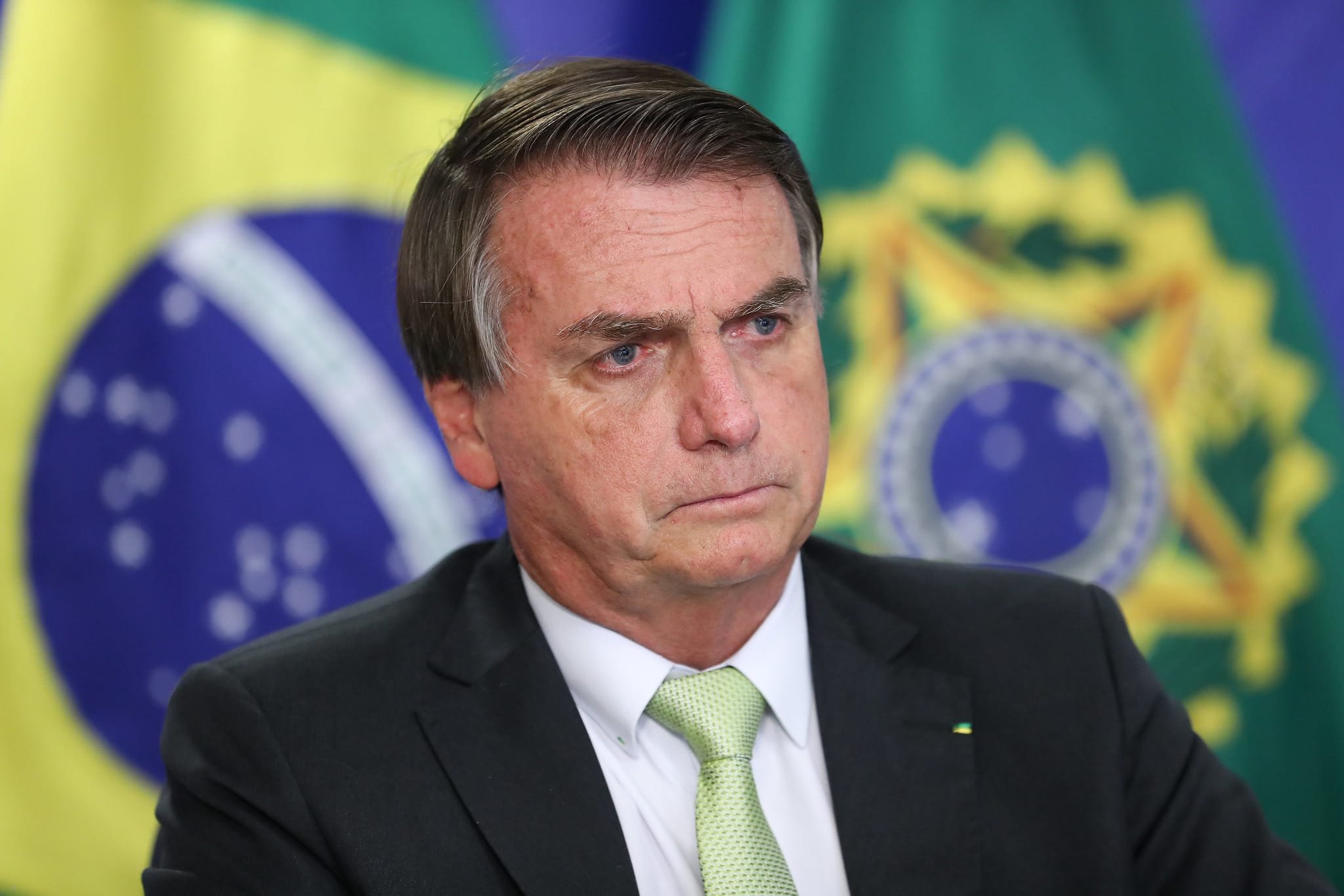 Bolsonaro diz que o Brasil está em "terreno fértil para ditadura" e que esse momento "vai acabar chegando"