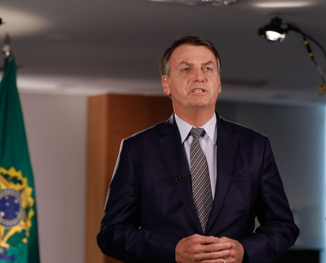 Bolsonaro diz que sempre foi pró-vacina e é atacado nas redes: "mentira e cinismo"; Salvador registrou panelaços