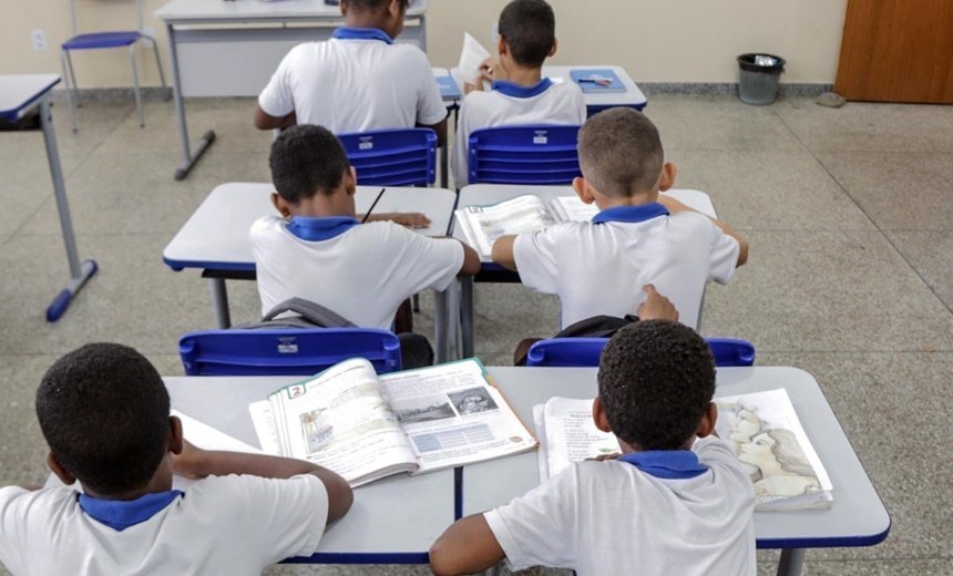 Prefeitura de Salvador assina contrato com escolas particulares para abertura de vagas da Educação Infantil