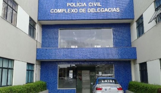 Jovem de 18 anos é apreendido por policiais de Feira de Santana, acusado de estuprar de abusar sexualmente do primo