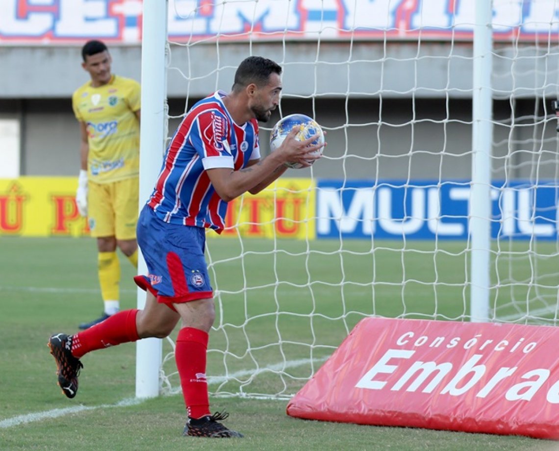 Com 4 gols de Gilberto, Bahia goleia o Altos-PI e assume a liderança do grupo A da Copa do Nordeste