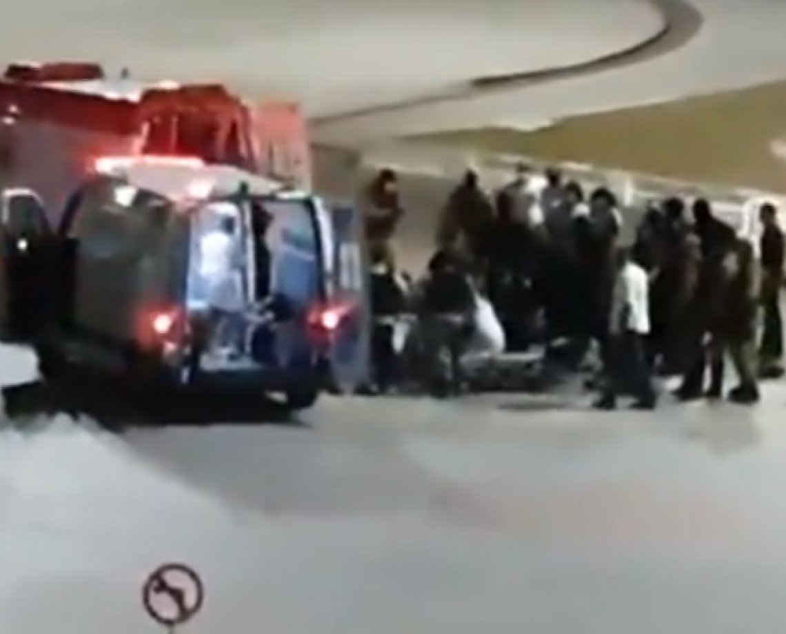 Morador flagra momento em que policial é baleado em frente ao Farol da Barra; "cambada de covarde!"