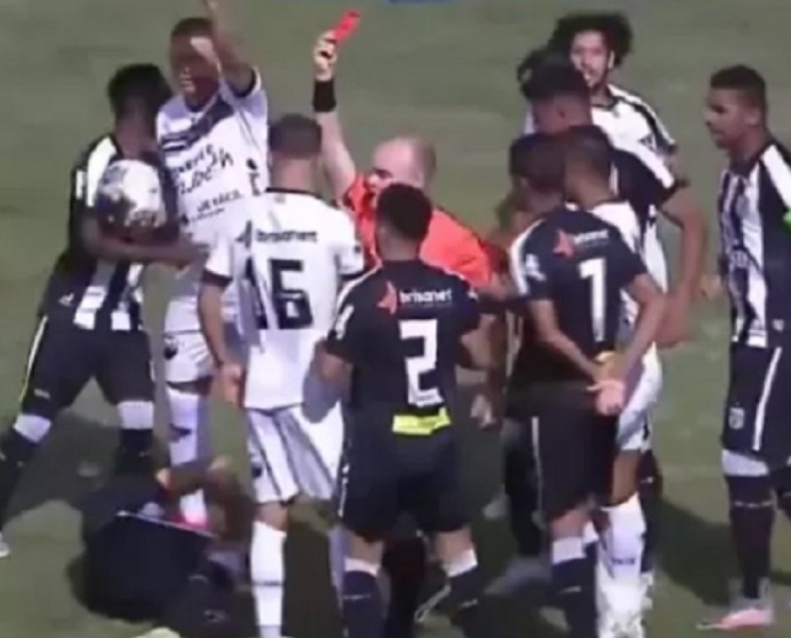 Copa do Nordeste: clássico paraibano tem jogador expulso com apenas 10 segundos de jogo; assista ao lance