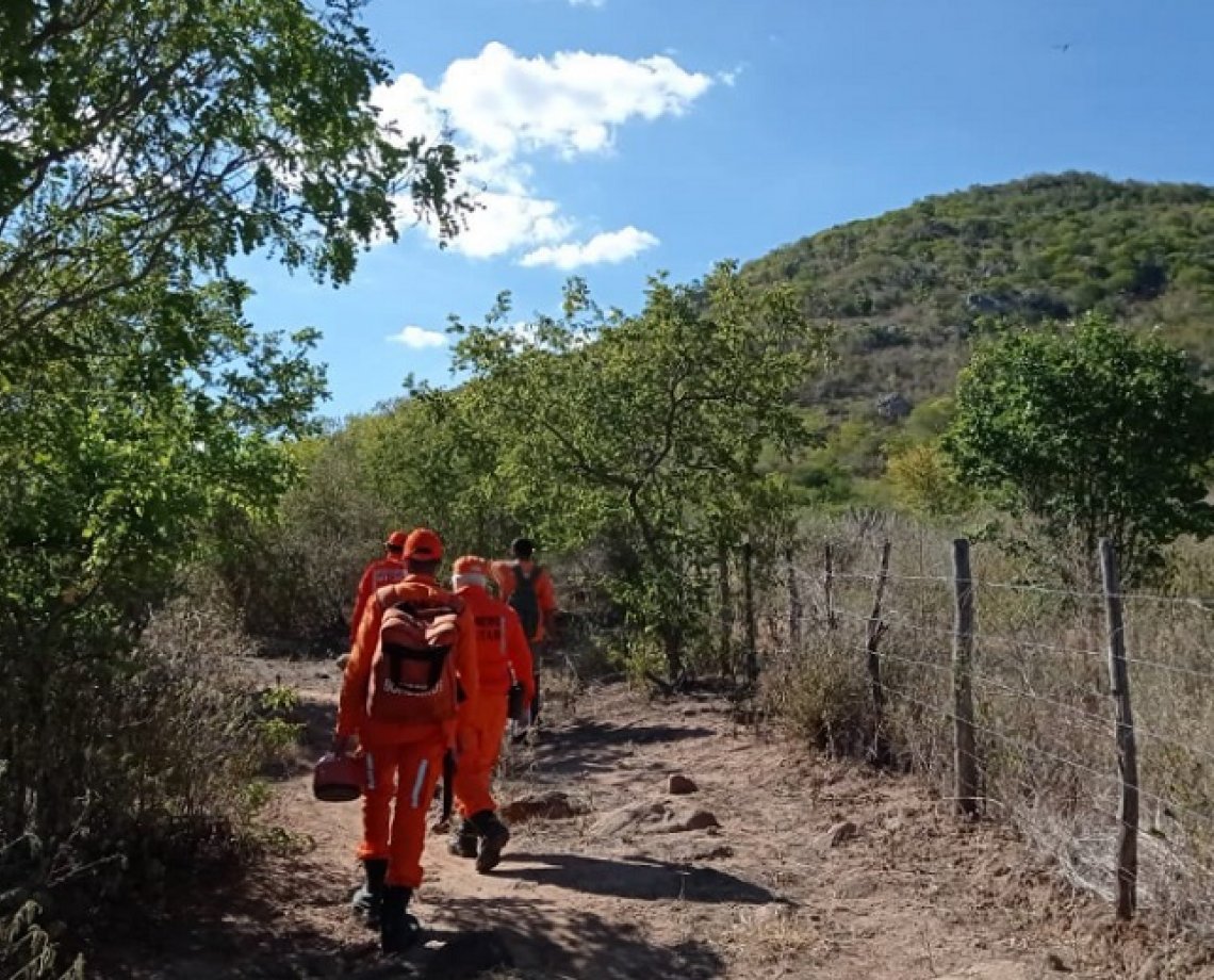 Bombeiros retomam buscas por Davi Lima, garoto de 11 anos que desapareceu em Itiúba