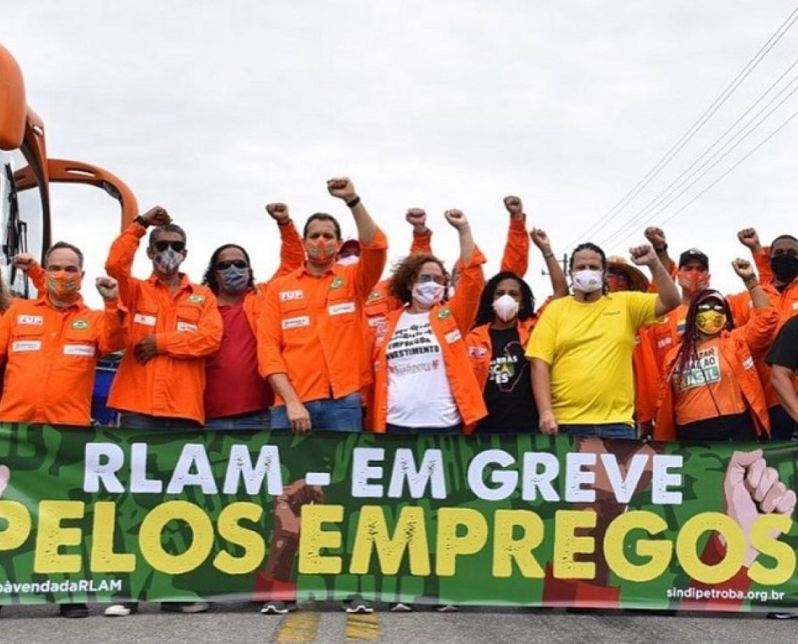 Petroleiros da Bahia suspendem greve após Petrobras propor retomada de negociações