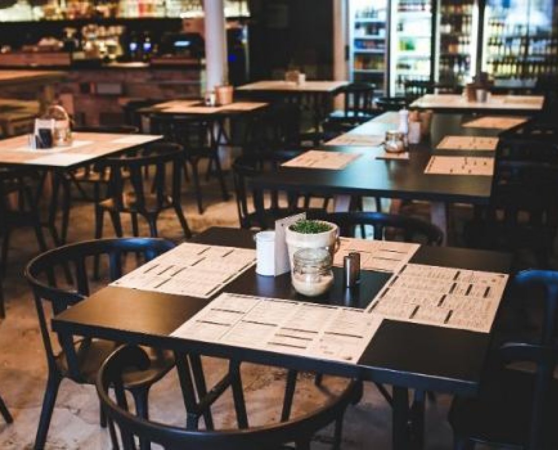 Bares e restaurantes abrem as portas para o público nesta quarta-feira em Salvador