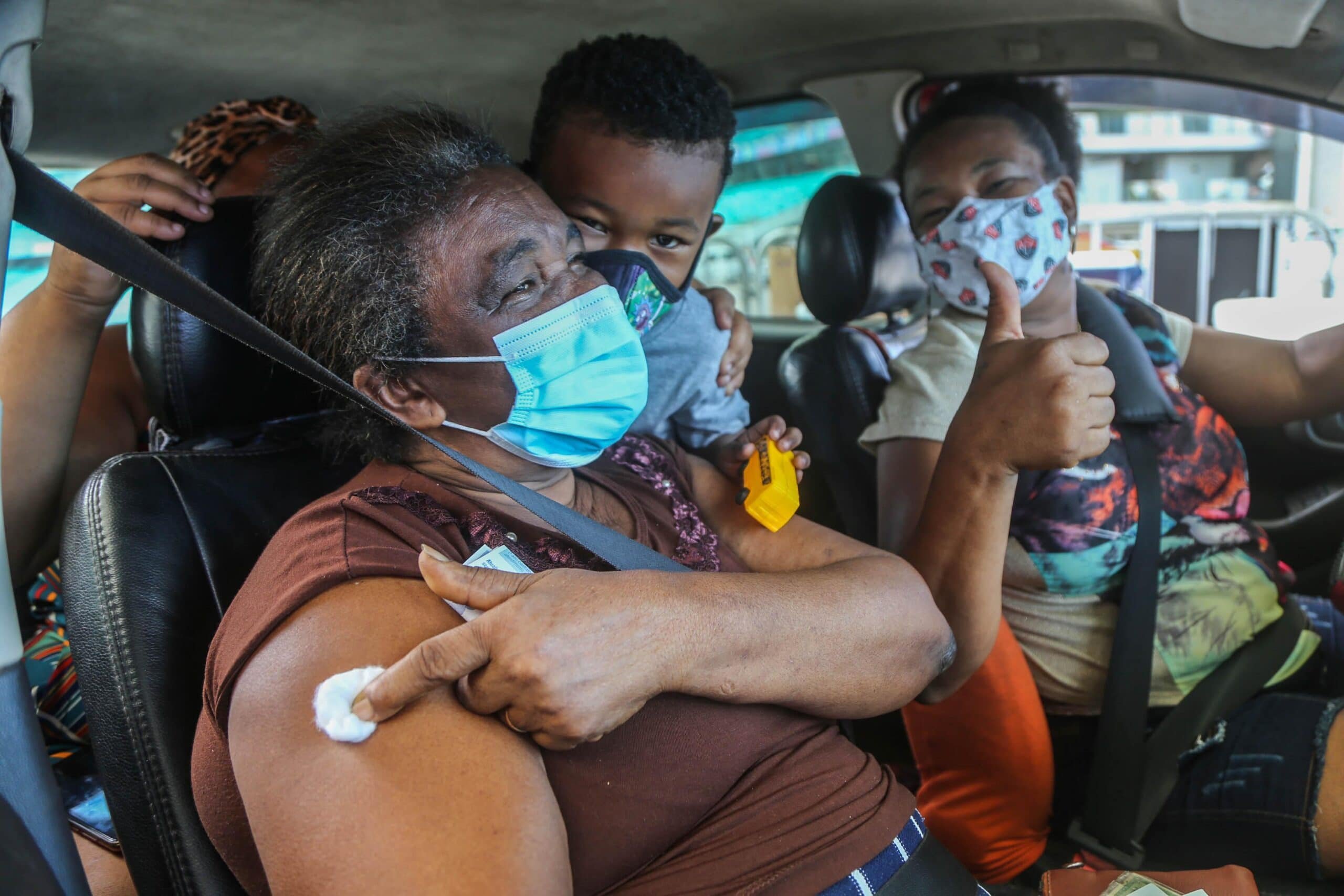 Bruno Reis anuncia desconto de 30% para quem usar aplicativo de transporte para se vacinar em Salvador