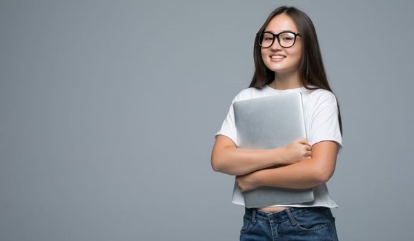 Oportunidade: bolsas de estudo para brasileiros são oferecidas por escola na Irlanda