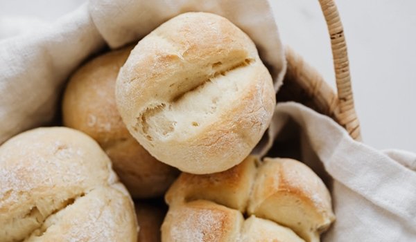 Preço do pão francês e do botijão de gás disparam em Salvador, revela IPCA