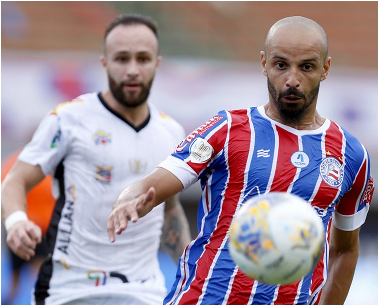 Antes de 'final' contra o CRB, Dado Cavalcanti busca melhora no setor defensivo do Bahia; em oito jogos, nove gols sofridos