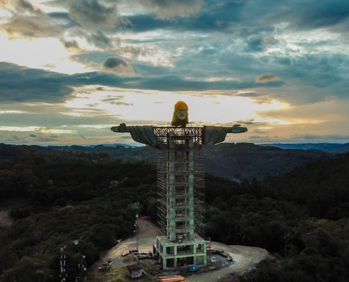 "Cristo Redentor" maior que o do Rio de Janeiro: cidade do sul do Brasil está construindo monumento