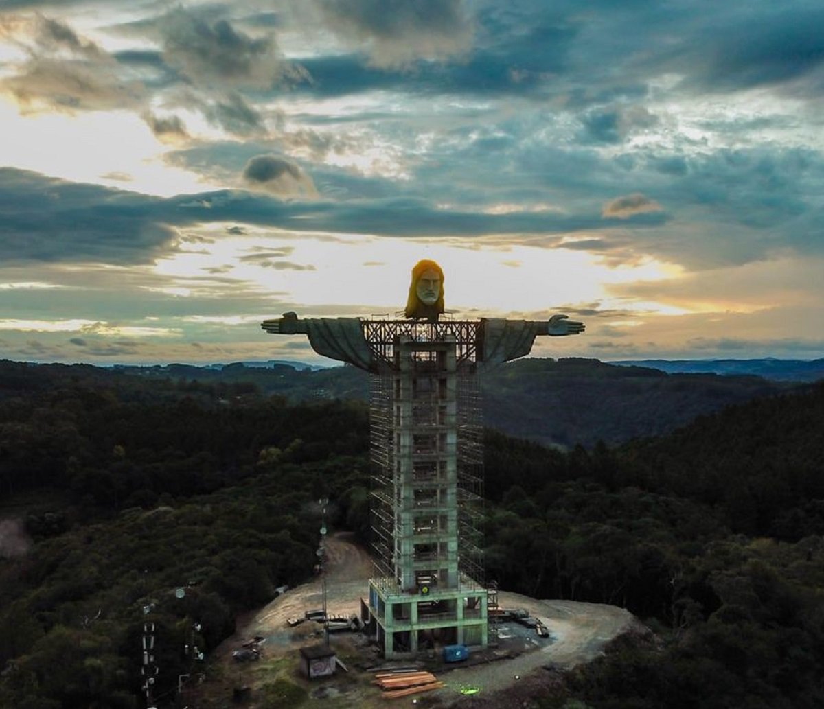 "Cristo Redentor" maior que o do Rio de Janeiro: cidade do sul do Brasil está construindo monumento 