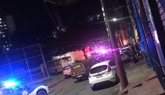 Policial civil reage a assalto e é morto em Salvador; vídeo flagra ação