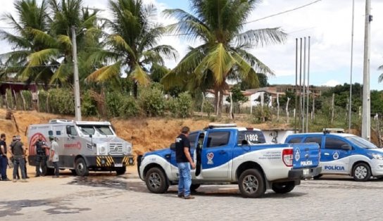 Grupo armado persegue e tenta roubar carro-forte na BR-110