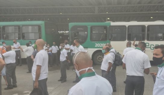 Protestos de rodoviários deixam duas maiores estações de Salvador sem ônibus 