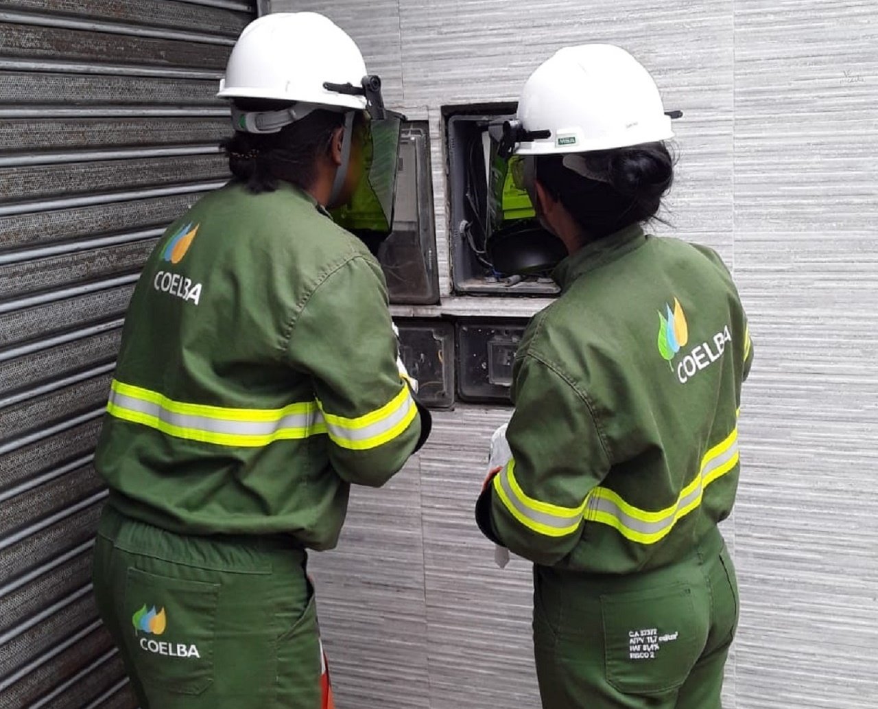 Farmácia e laboratório de análises clínicas do bairro de Brotas são flagrados com "gato" de energia elétrica