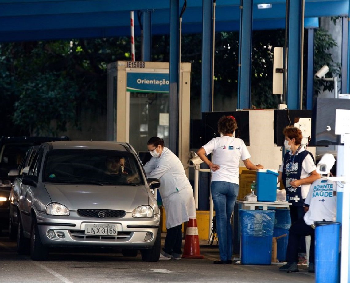 Campanha de vacinação contra a gripe imunizou 1,8% do público-alvo na primeira semana