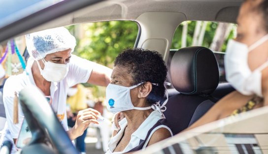 SSA: vacinação contra Covid inclui fonoaudiólogos e quem faz 60 anos até julho deste ano; confira