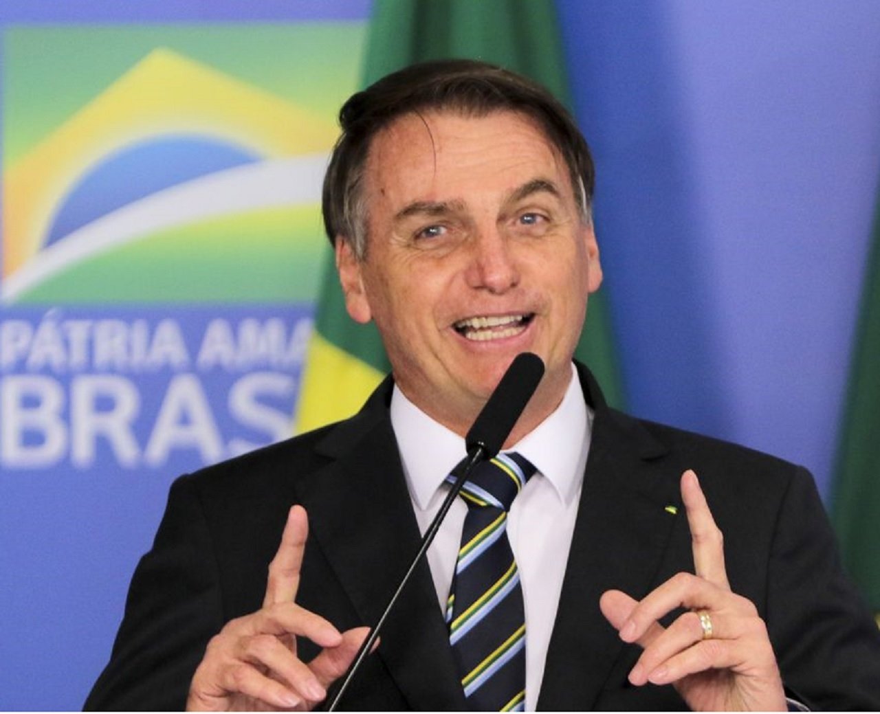 Bolsonaro desembarca em Salvador nesta segunda para inauguração de rodovia na Bahia 