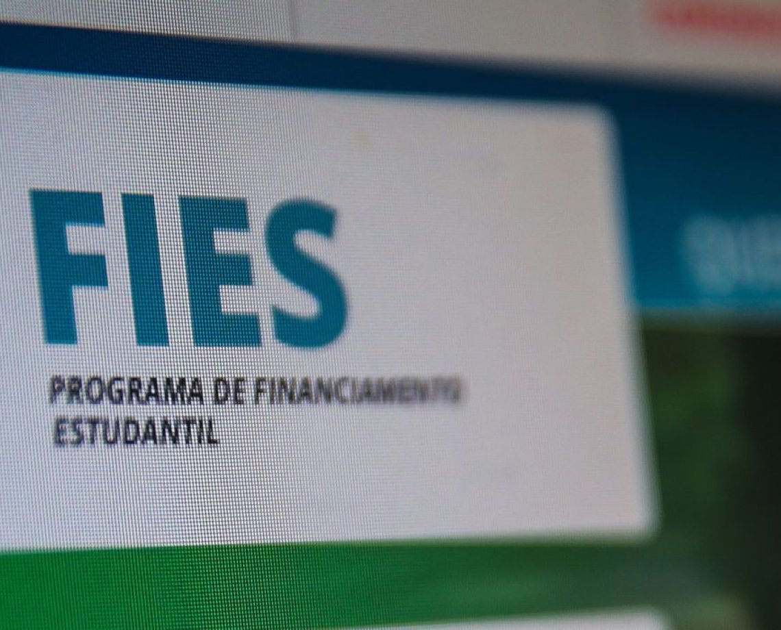 Prazo para renova&ccedil;&atilde;o de contratos do Fies &eacute; prorrogado; decis&atilde;o vale tamb&eacute;m para transfer&ecirc;ncias; confira