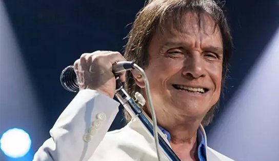 Roberto Carlos fará show na Praia do Forte em junho de 2022, anuncia Projeto Emoções 