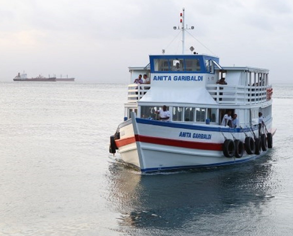 Travessia Salvador-Mar Grande segue suspensa neste sábado por conta do clima