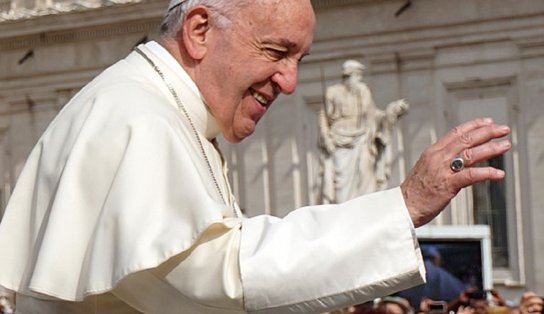 Papa Francisco decide revogar privilégios de cardeais e bispos do Vaticano 