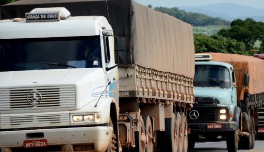 Brasil teve 14 mil casos de roubos de cargas em rodovias em 2020; prejuízos somam R$ 1, 2 bilhão