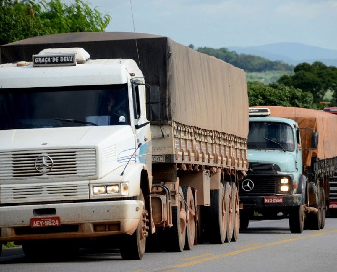 Brasil teve 14 mil casos de roubos de cargas em rodovias em 2020; prejuízos somam R$ 1, 2 bilhão