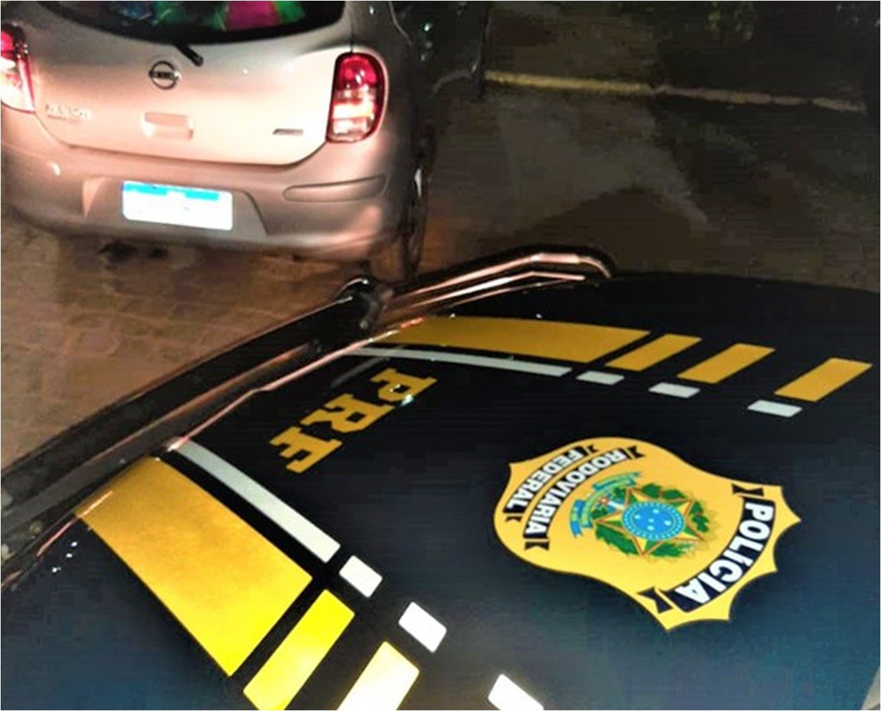 Com carro roubado, homem é parado e alega ter pedido emprestado para evento religioso na Bahia