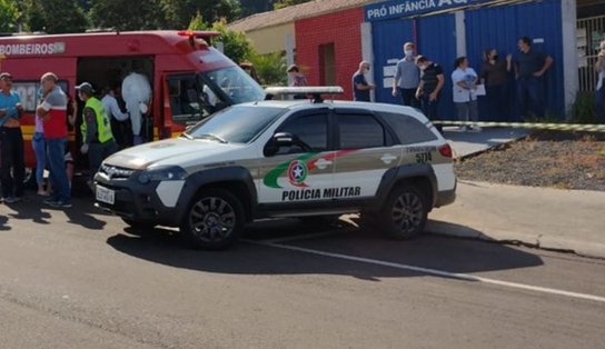 Adolescente invade escola com facão e mata três crianças e duas professoras em Santa Catarina