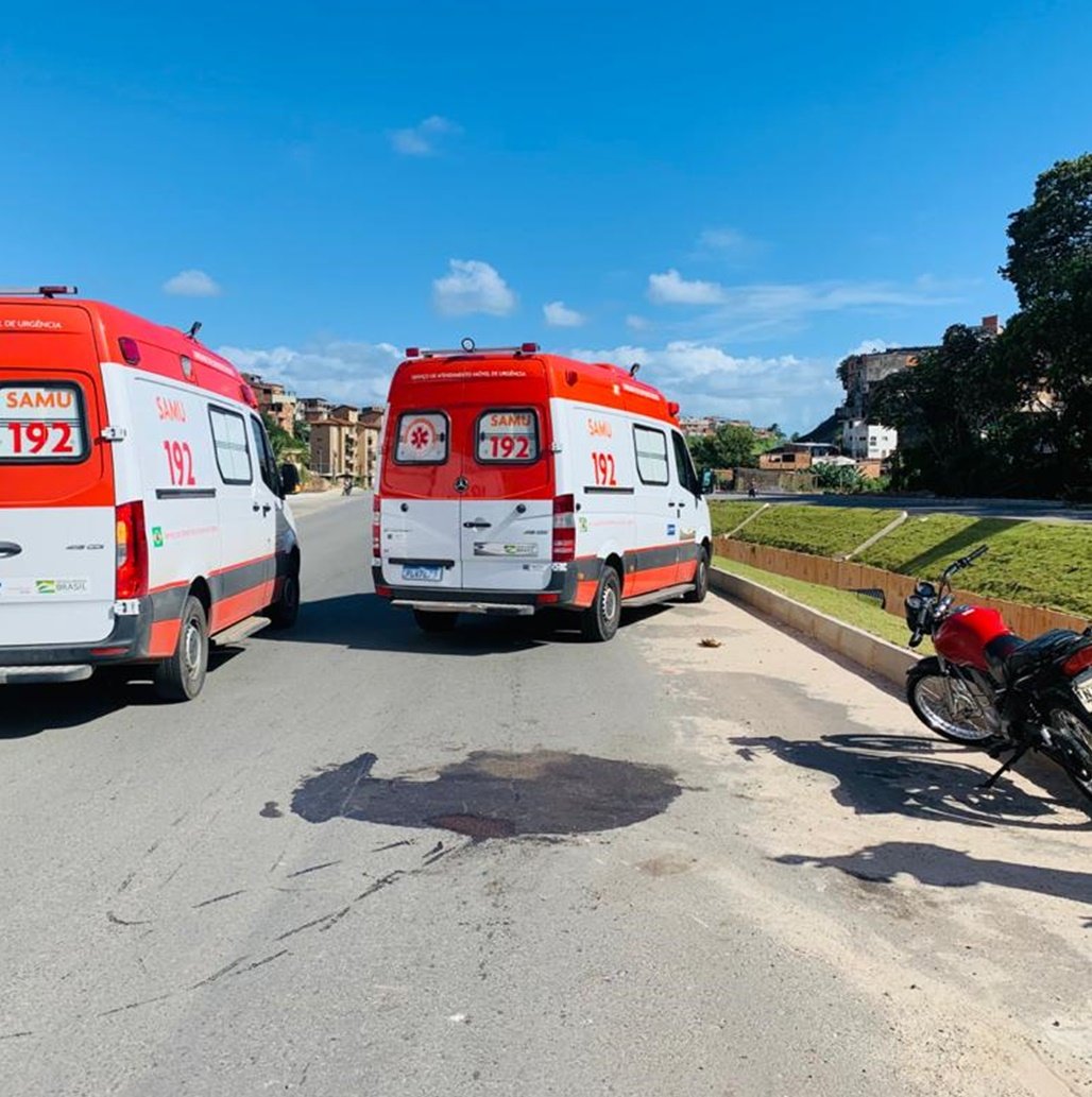 "Motorista fantasma" atira contra dupla que estaria realizando assaltos na Gal Costa; pelo menos sete tiros foram dados