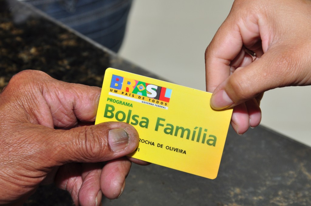 Pagamento do Bolsa Família começa nesta segunda