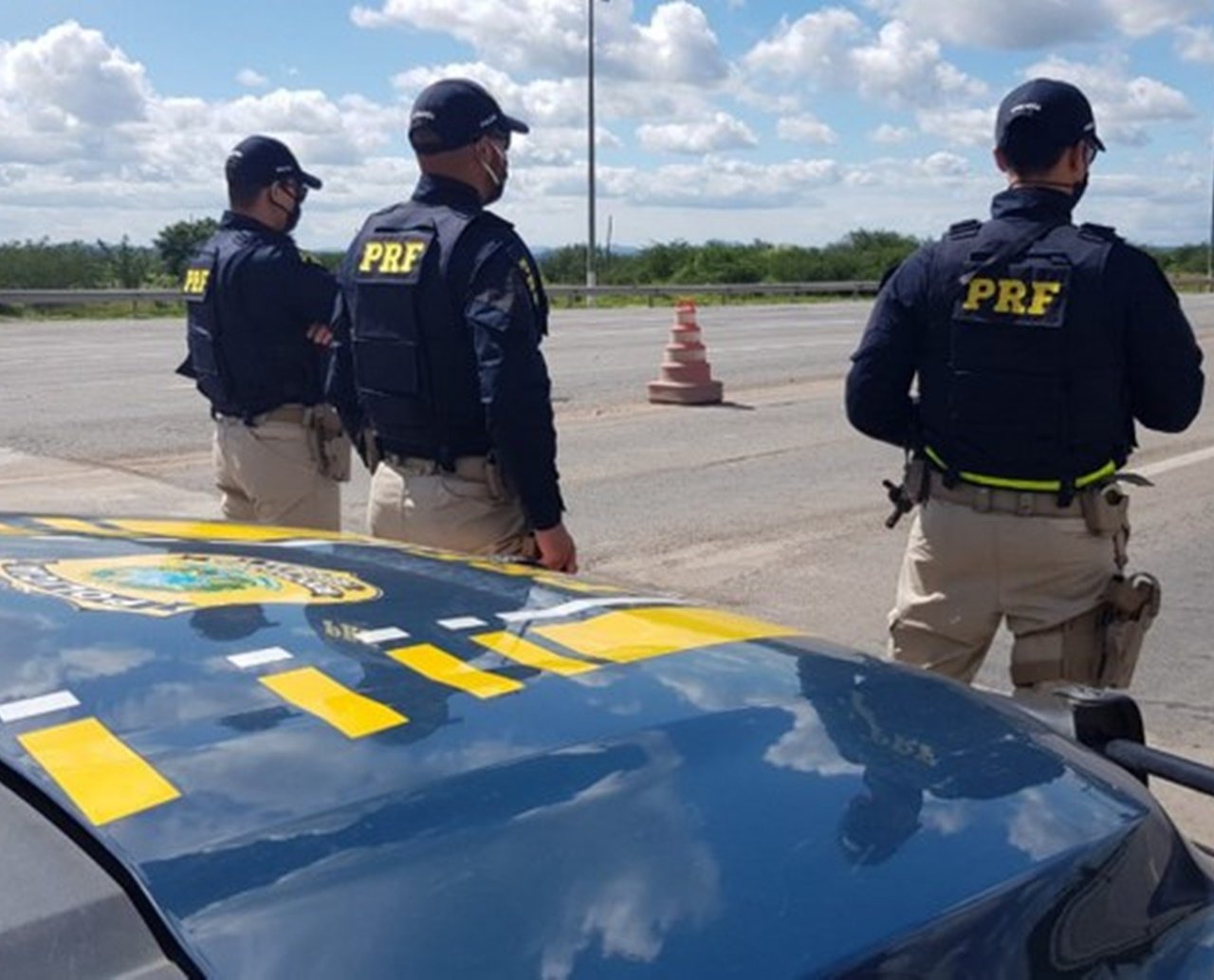 Quarteto suspeito de invadir e furtar residência Pernambuco acaba preso pela PRF em Jaguaquara