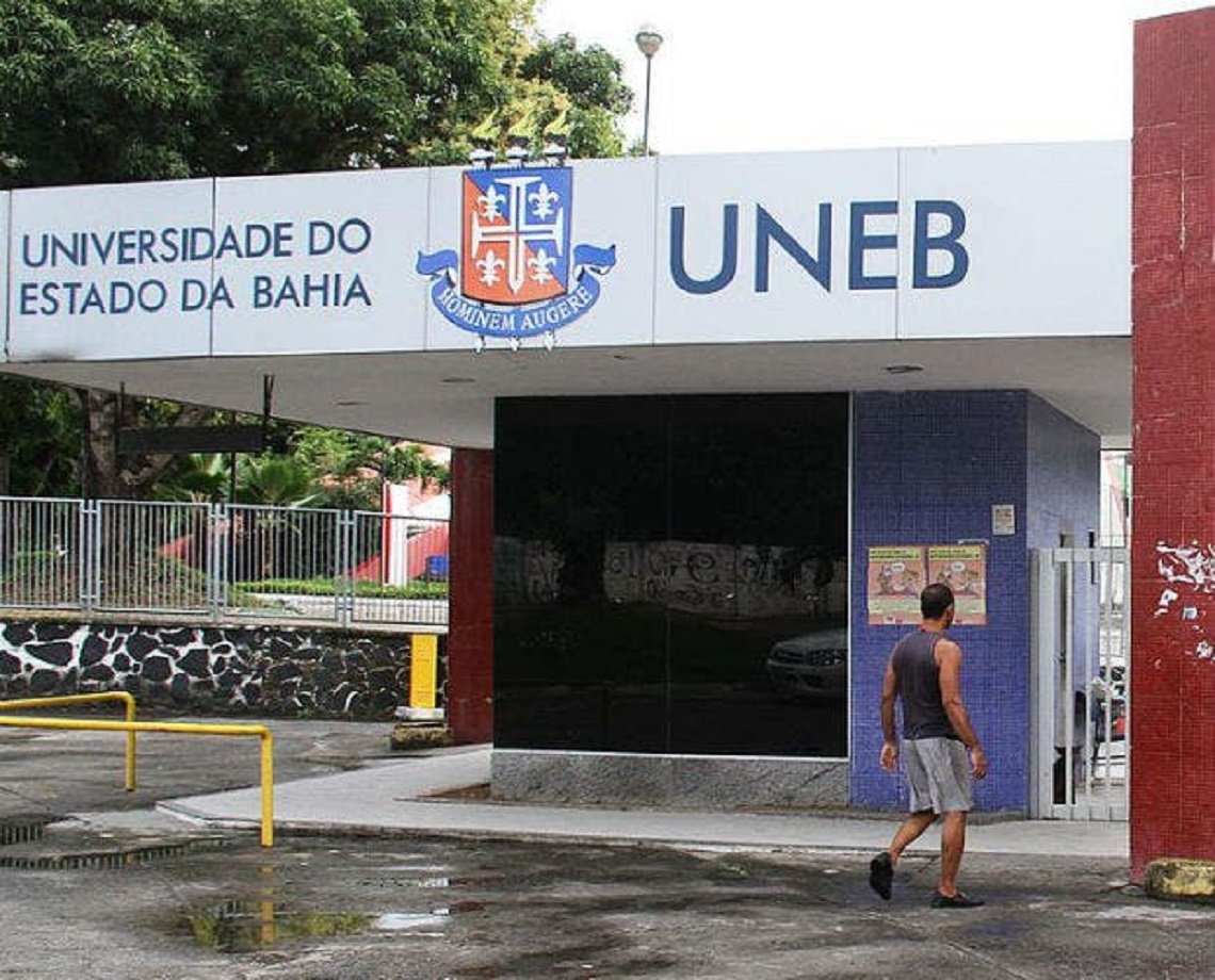 Professores da Uneb decidem paralisar atividades em protesto contra retorno das aulas presenciais