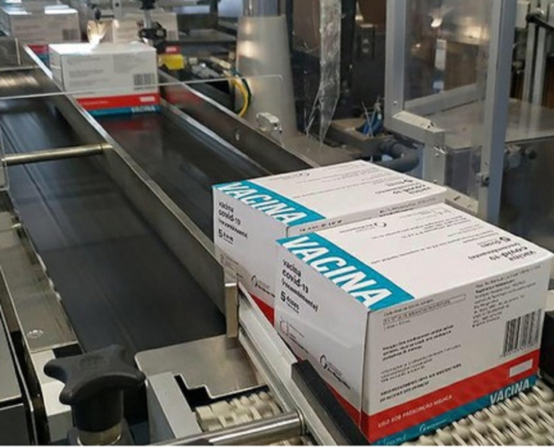 Minist&eacute;rio da Sa&uacute;de antecipa recebimento de mais 4 milh&otilde;es de doses de vacinas Oxford/AstraZeneca