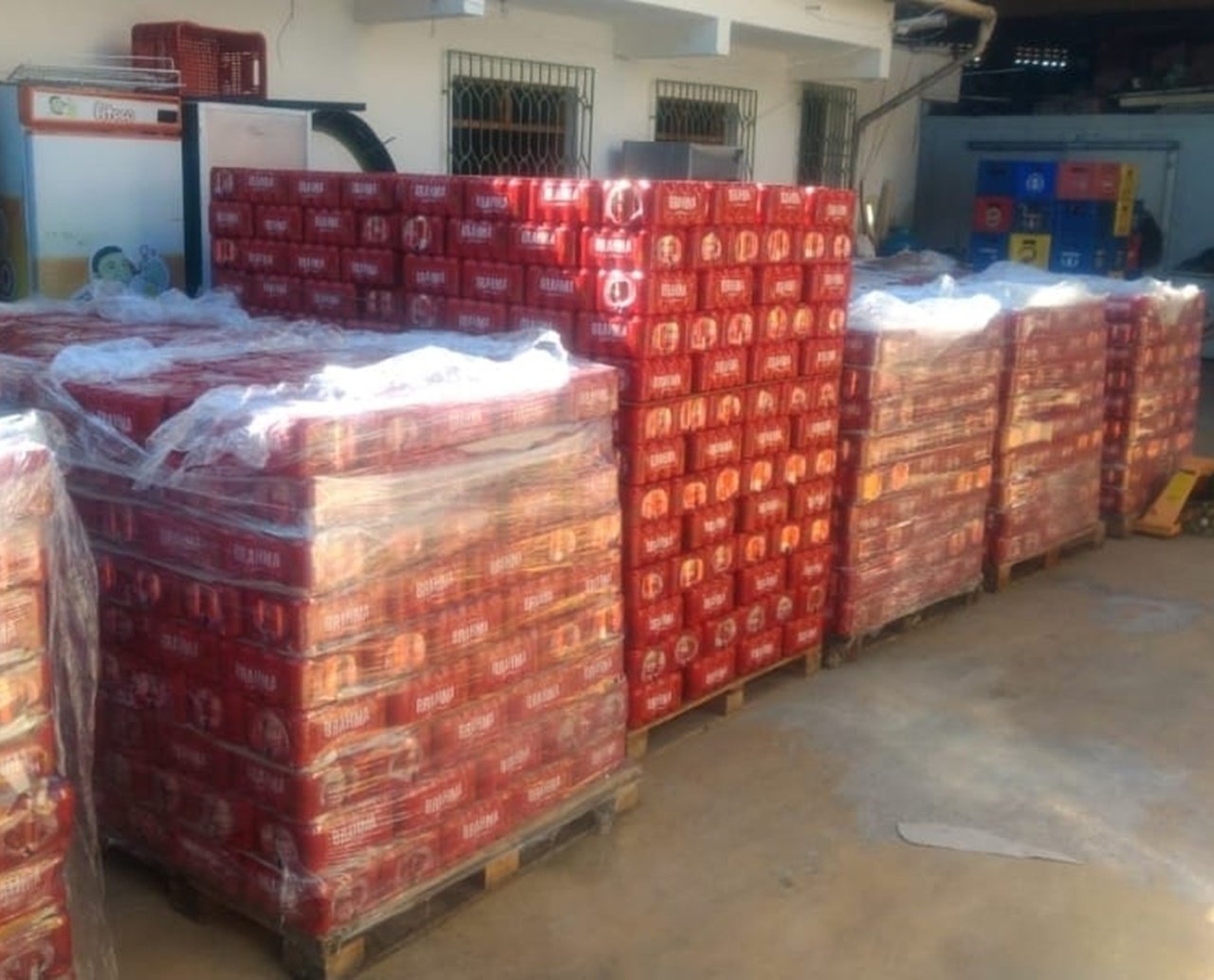 Comerciante é preso ao ser flagrado com carga roubada de cerveja avaliada em R$ 200 mil