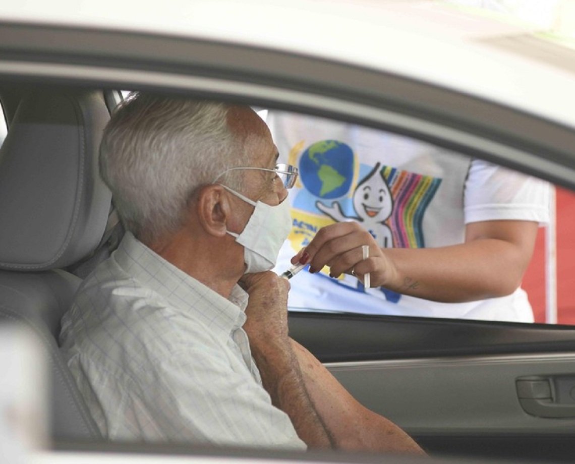 Salvador: mutirão de aplicação da 2º dose de vacina contra a Covid tem baixa adesão nesta terça