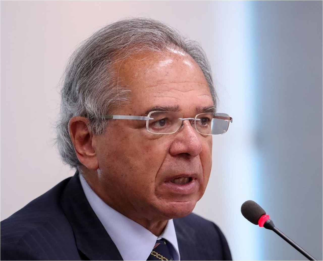 Nova rodada do auxílio emergencial é possível, avalia Paulo Guedes; Senado defende manutenção 