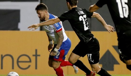 Nenhum "milagre" salvaria o Bahia! Tricolor foi goleado em Salvador e deu adeus à Copa Sul-Americana