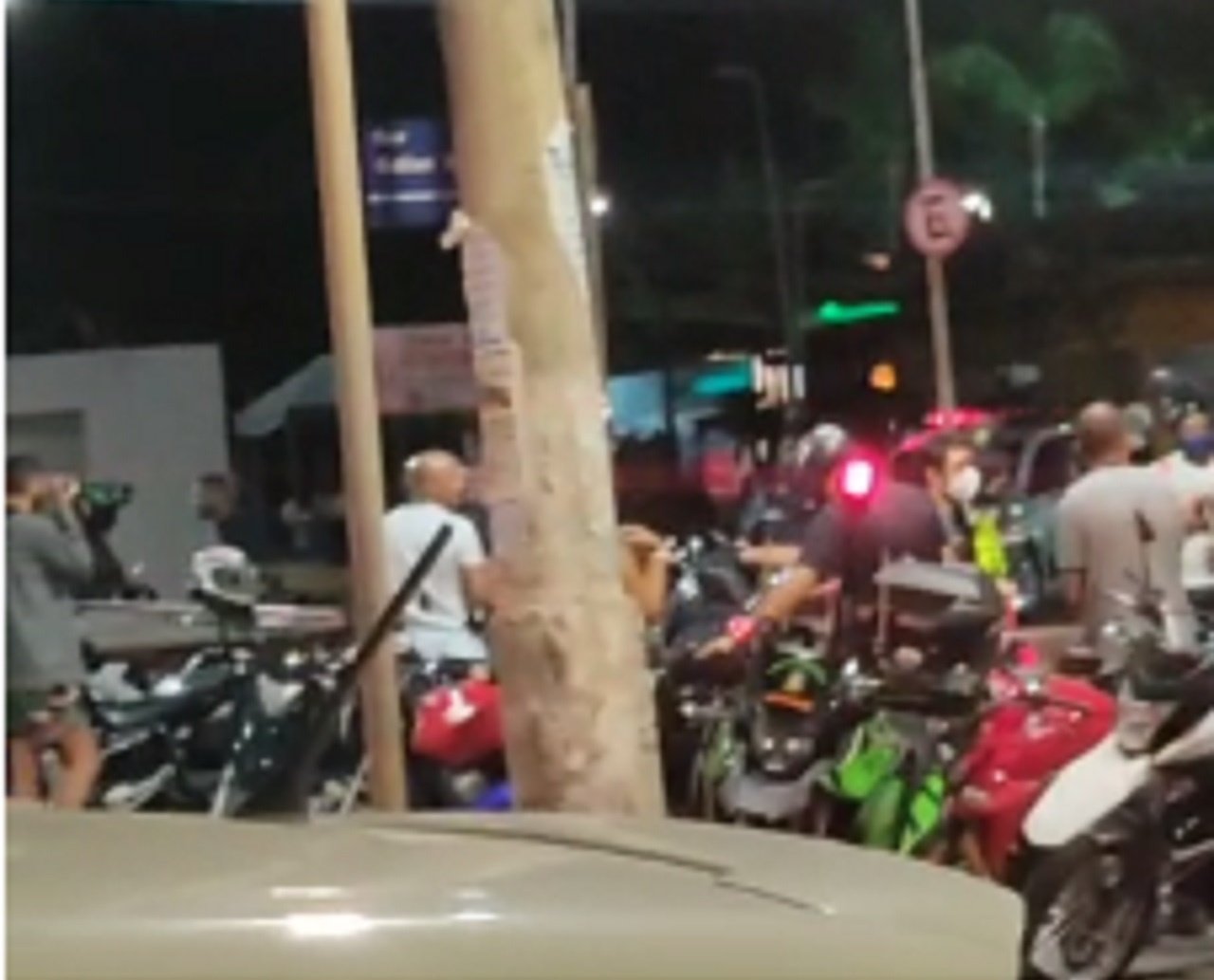 "'Cabô' encontro de motos!": Mais de 90 motocicletas são apreendidas em evento irregular no Rio Vermelho; assista