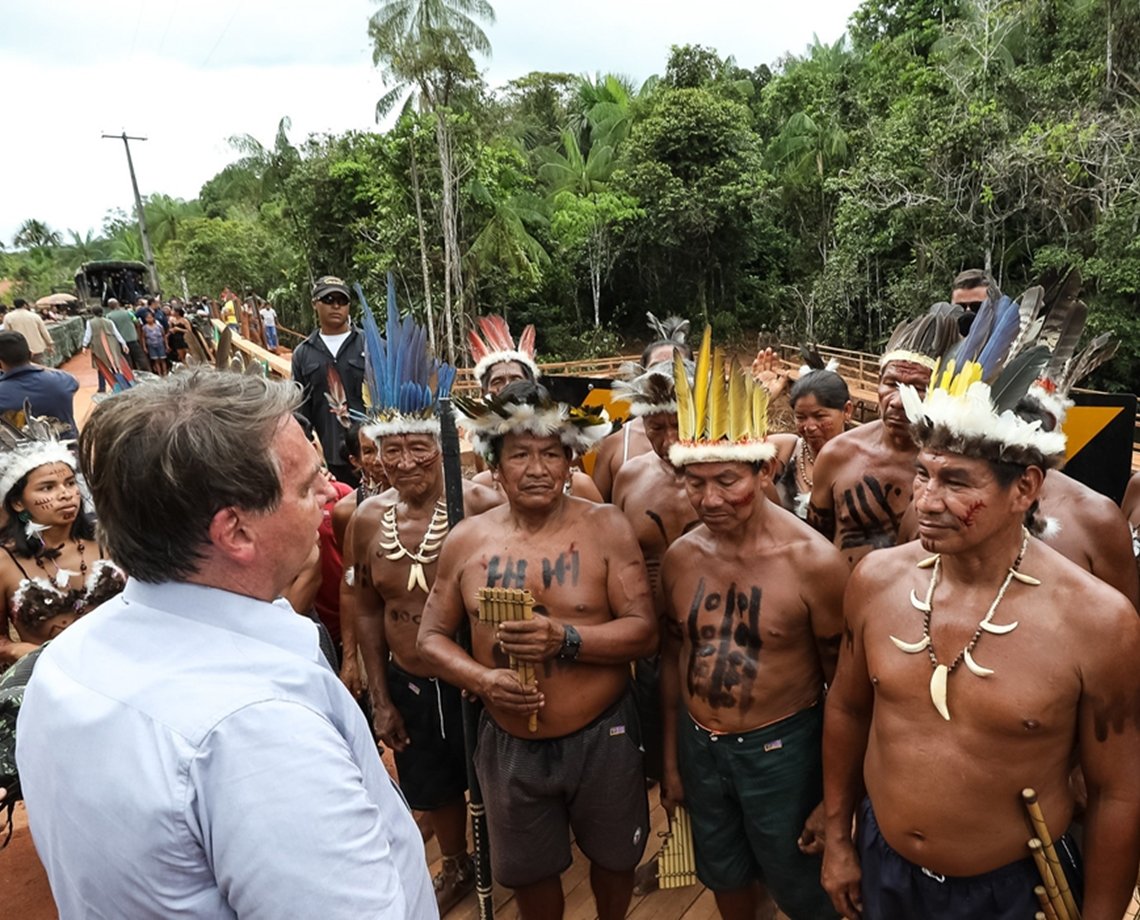 Bolsonaro pede "pelo amor de Deus" que CPI da Covid seja encerrada e chama senador de "saltitante"