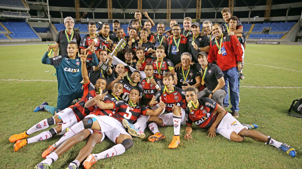 Vitória vence Botafogo nos pênaltis e é campeão da Copa do Brasil sub-17