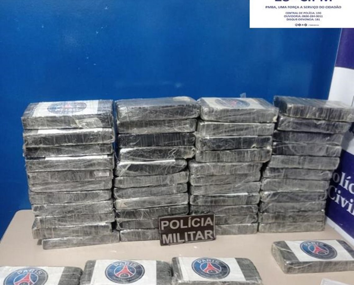 Polícia investiga mistério de carro abandonado com mais de R$ 1 milhão em drogas, no interior da Bahia