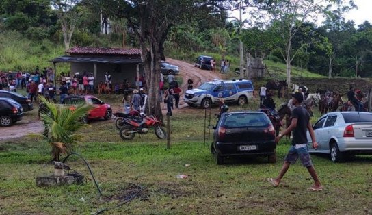 Aglomeração durante cavalgada é encerrada pela polícia no interior da Bahia